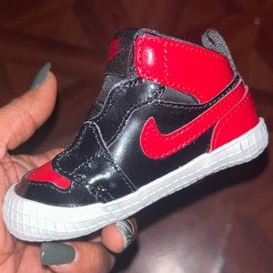 JORDAN 1 CRIB BOOTIE
"Patent Bred"